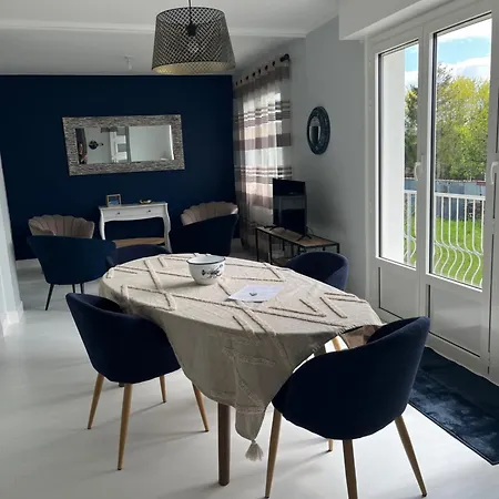 Maison Renovee Avec Garage Et Jardin, Proche Centre - 펜션